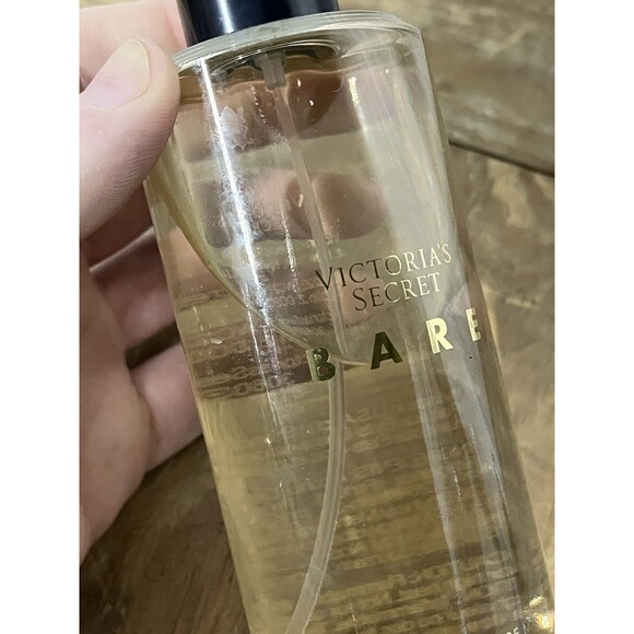 VICTORIA'S SECRET ~ BARE FINE FRAGRANCE MIST ~ 8.4 OZ 90% Full - Picture 6 of 11